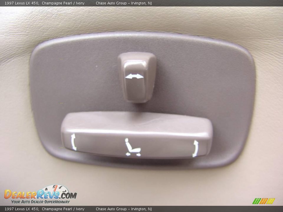 1997 Lexus LX 450 Champagne Pearl / Ivory Photo #24