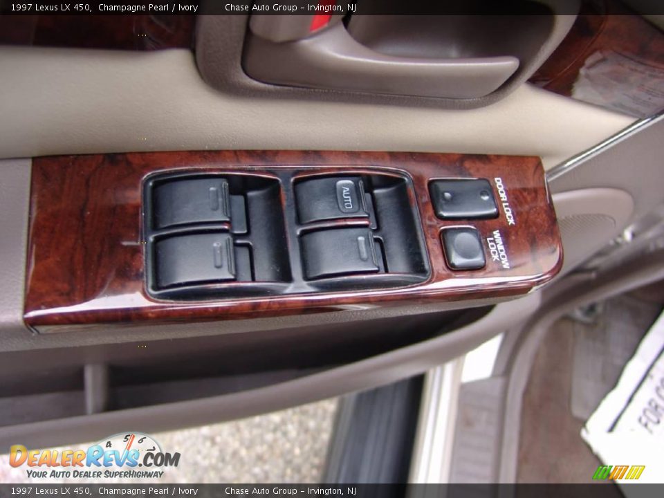 1997 Lexus LX 450 Champagne Pearl / Ivory Photo #30