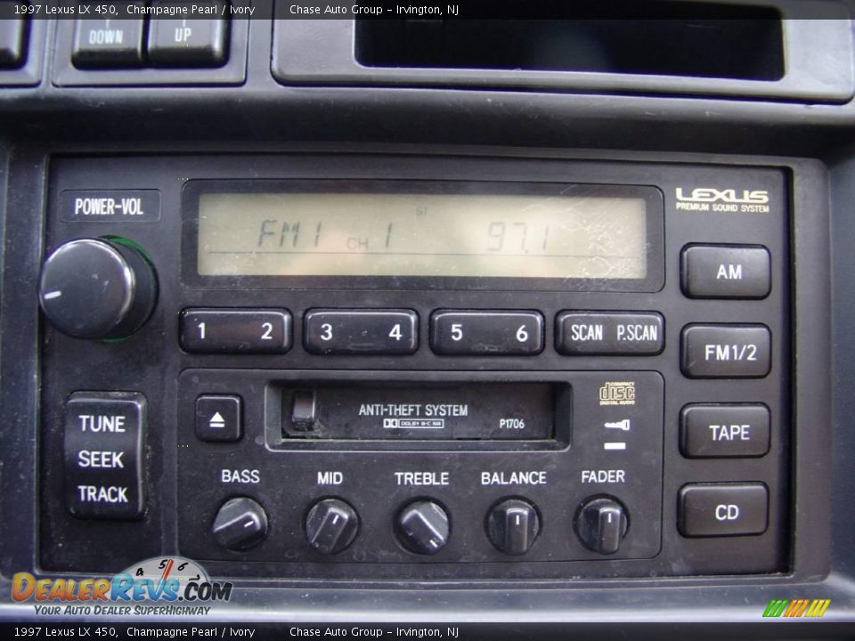 1997 Lexus LX 450 Champagne Pearl / Ivory Photo #33