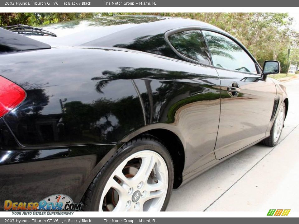 2003 Hyundai Tiburon GT V6 Jet Black / Black Photo #13