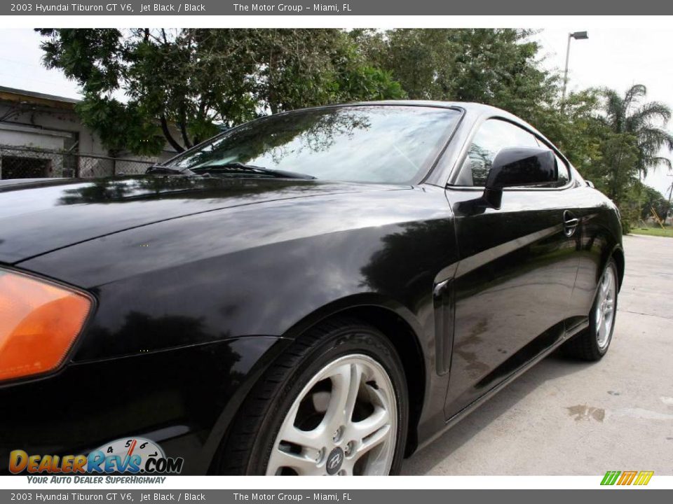 2003 Hyundai Tiburon GT V6 Jet Black / Black Photo #15