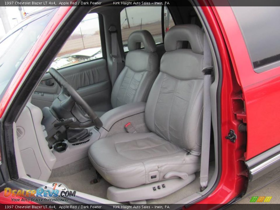 1997 Chevrolet Blazer LT 4x4 Apple Red / Dark Pewter Photo #7