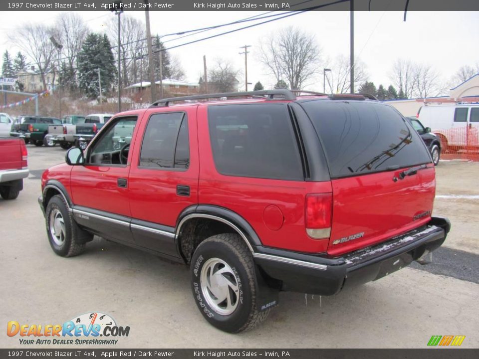 1997 Chevrolet Blazer LT 4x4 Apple Red / Dark Pewter Photo #11