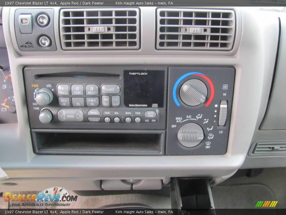 1997 Chevrolet Blazer LT 4x4 Apple Red / Dark Pewter Photo #16