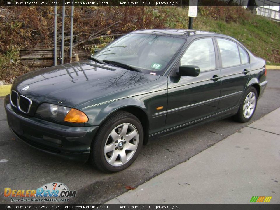 2001 BMW 3 Series 325xi Sedan Fern Green Metallic / Sand Photo #3