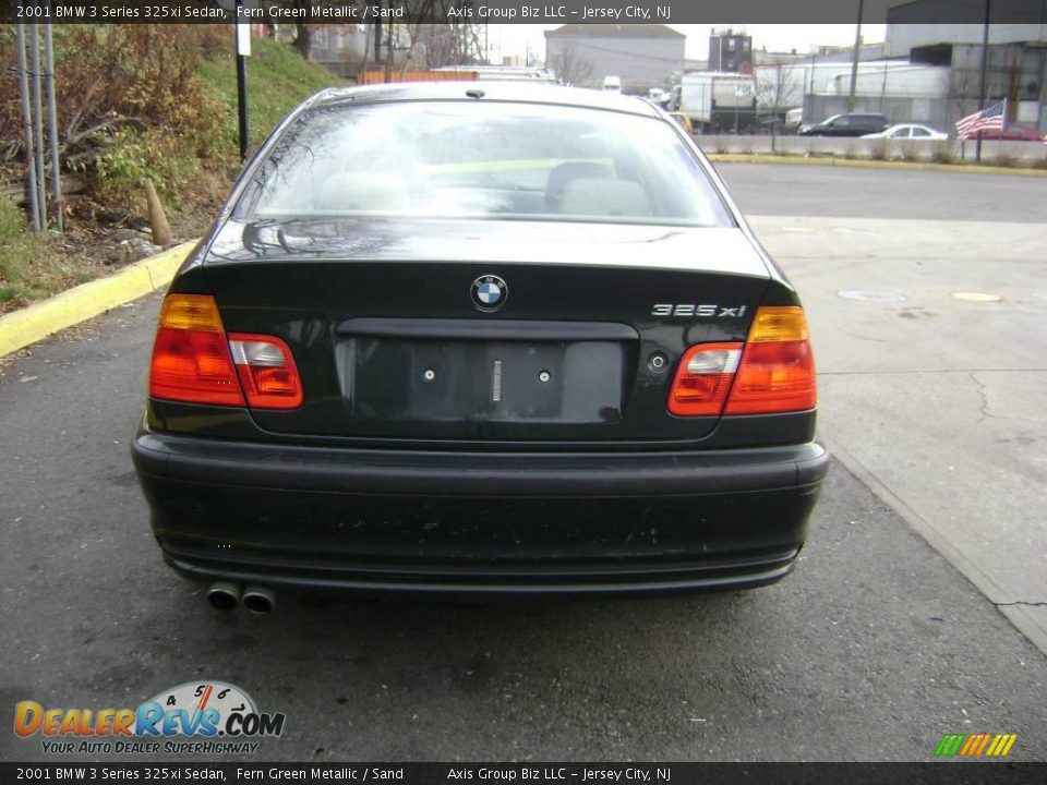 2001 BMW 3 Series 325xi Sedan Fern Green Metallic / Sand Photo #5