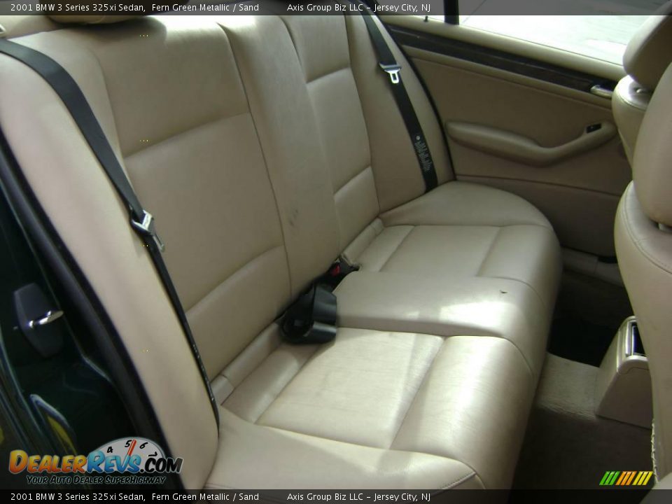 2001 BMW 3 Series 325xi Sedan Fern Green Metallic / Sand Photo #13