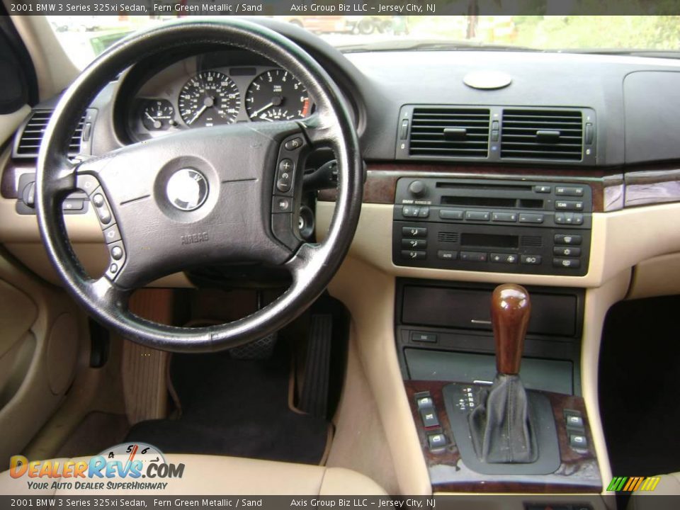 2001 BMW 3 Series 325xi Sedan Fern Green Metallic / Sand Photo #18