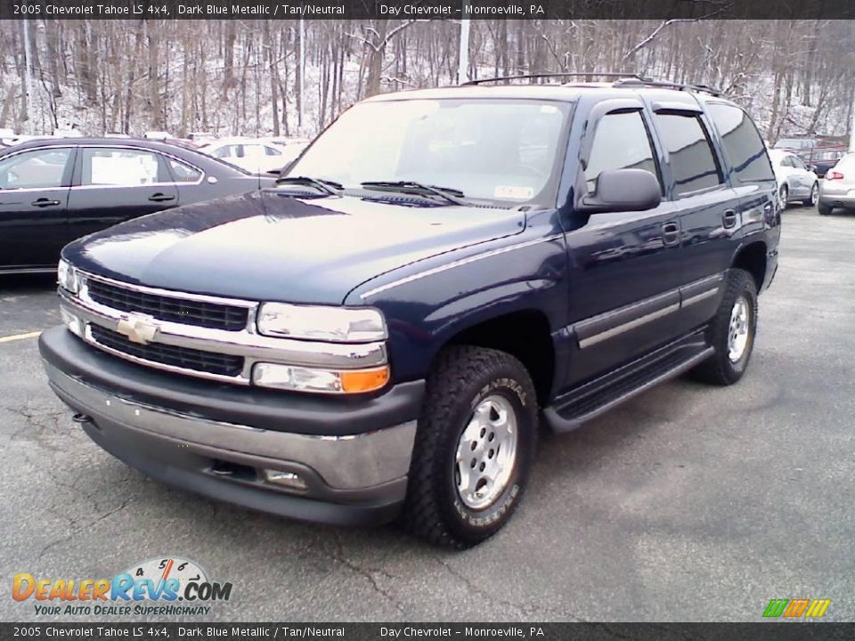 2005 Chevrolet Tahoe LS 4x4 Dark Blue Metallic / Tan/Neutral Photo #1