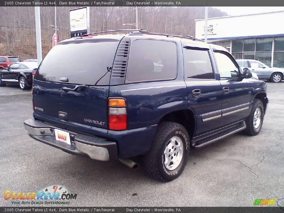 2005 Chevrolet Tahoe LS 4x4 Dark Blue Metallic / Tan/Neutral Photo #3