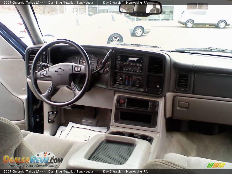 2005 Chevrolet Tahoe LS 4x4 Dark Blue Metallic / Tan/Neutral Photo #10