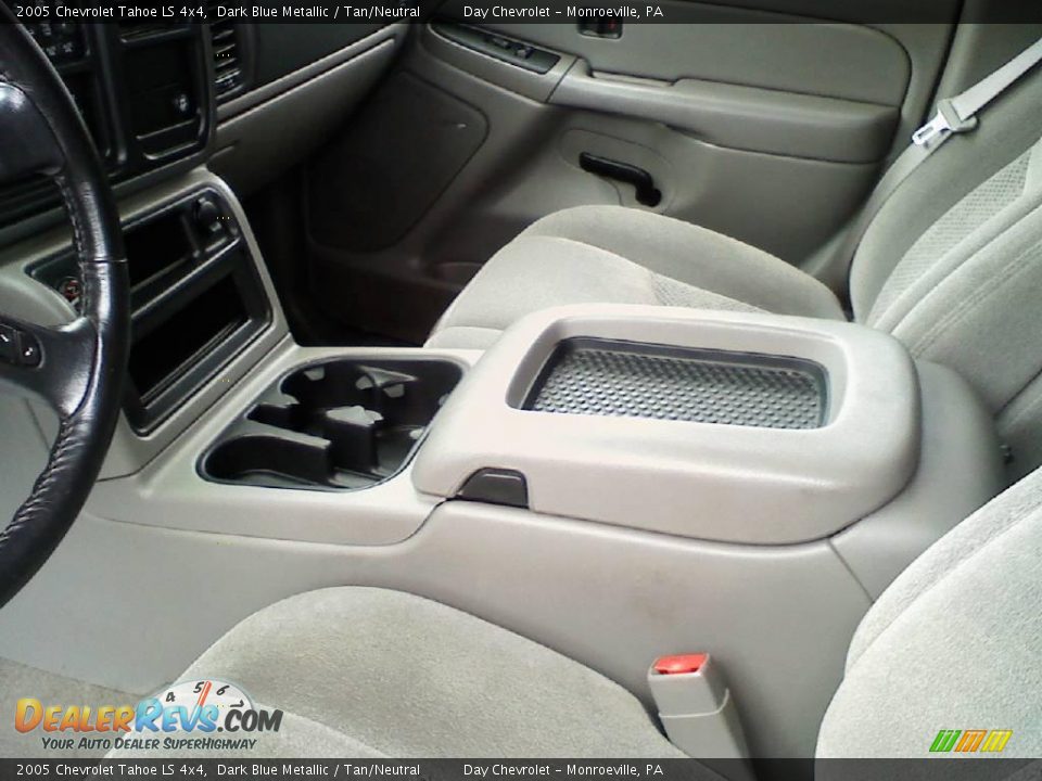2005 Chevrolet Tahoe LS 4x4 Dark Blue Metallic / Tan/Neutral Photo #14