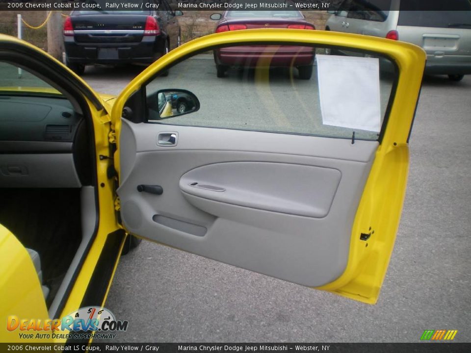 2006 Chevrolet Cobalt LS Coupe Rally Yellow / Gray Photo #18