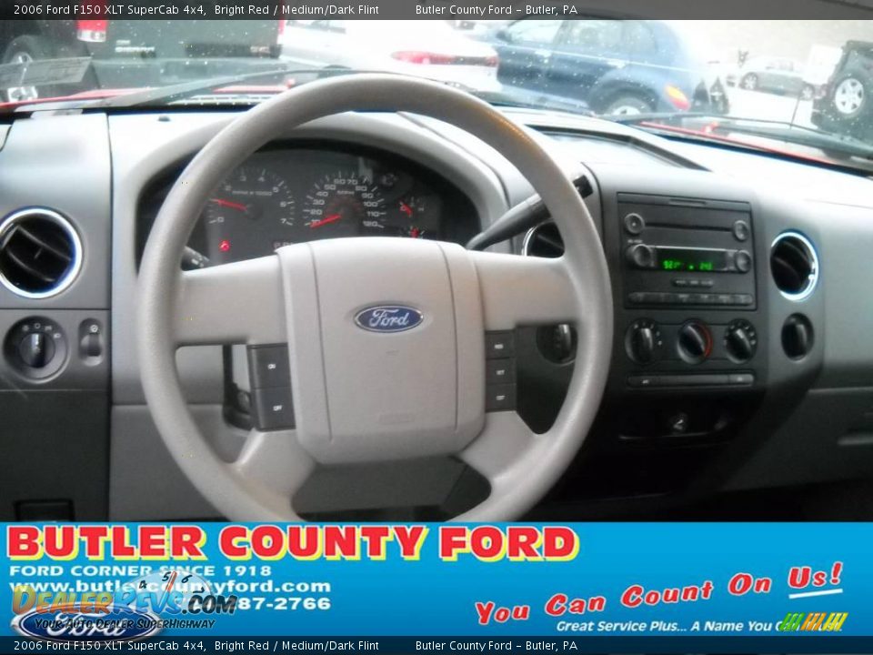 2006 Ford F150 XLT SuperCab 4x4 Bright Red / Medium/Dark Flint Photo #11