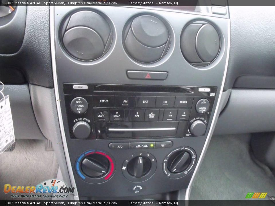 2007 Mazda MAZDA6 i Sport Sedan Tungsten Gray Metallic / Gray Photo #16