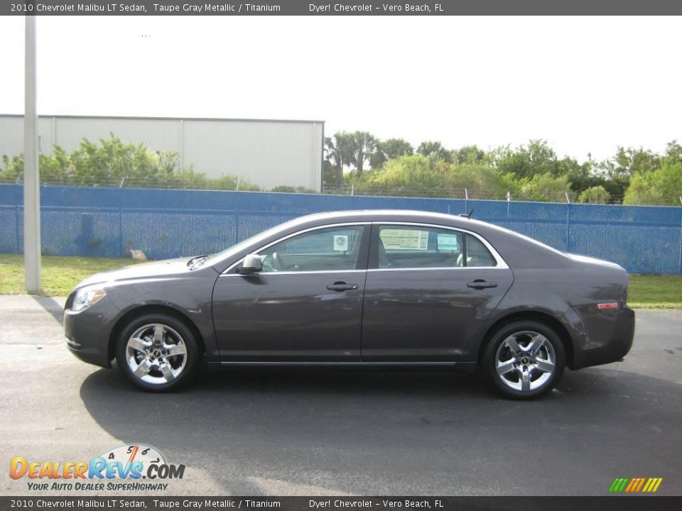 2010 Chevrolet Malibu LT Sedan Taupe Gray Metallic / Titanium Photo #3