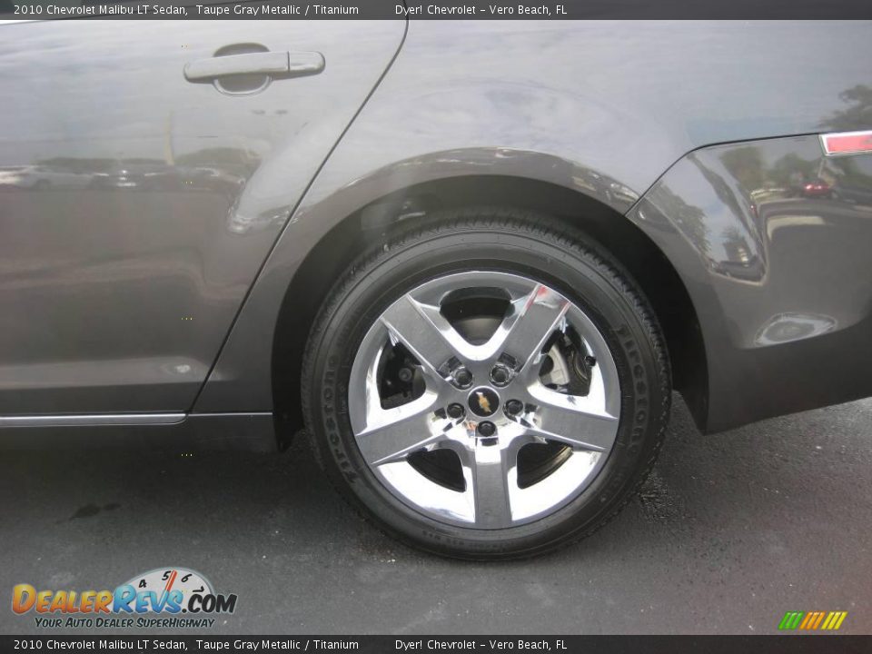 2010 Chevrolet Malibu LT Sedan Taupe Gray Metallic / Titanium Photo #4