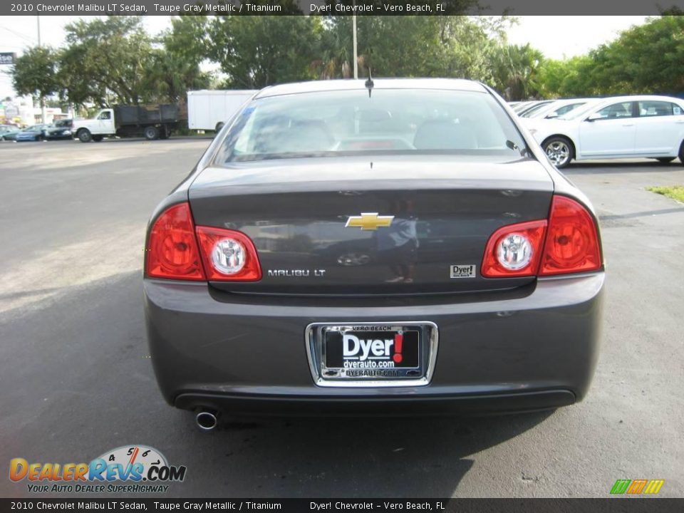 2010 Chevrolet Malibu LT Sedan Taupe Gray Metallic / Titanium Photo #5