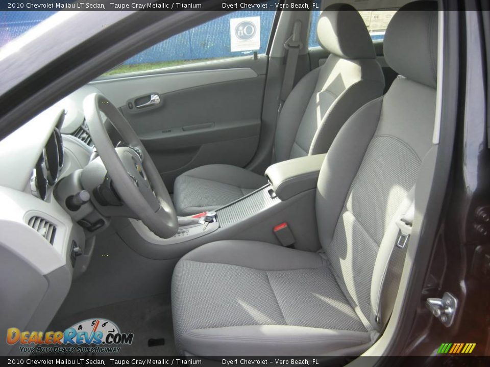 2010 Chevrolet Malibu LT Sedan Taupe Gray Metallic / Titanium Photo #7