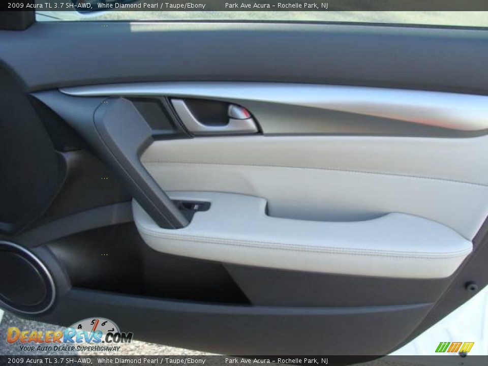 2009 Acura TL 3.7 SH-AWD White Diamond Pearl / Taupe/Ebony Photo #21
