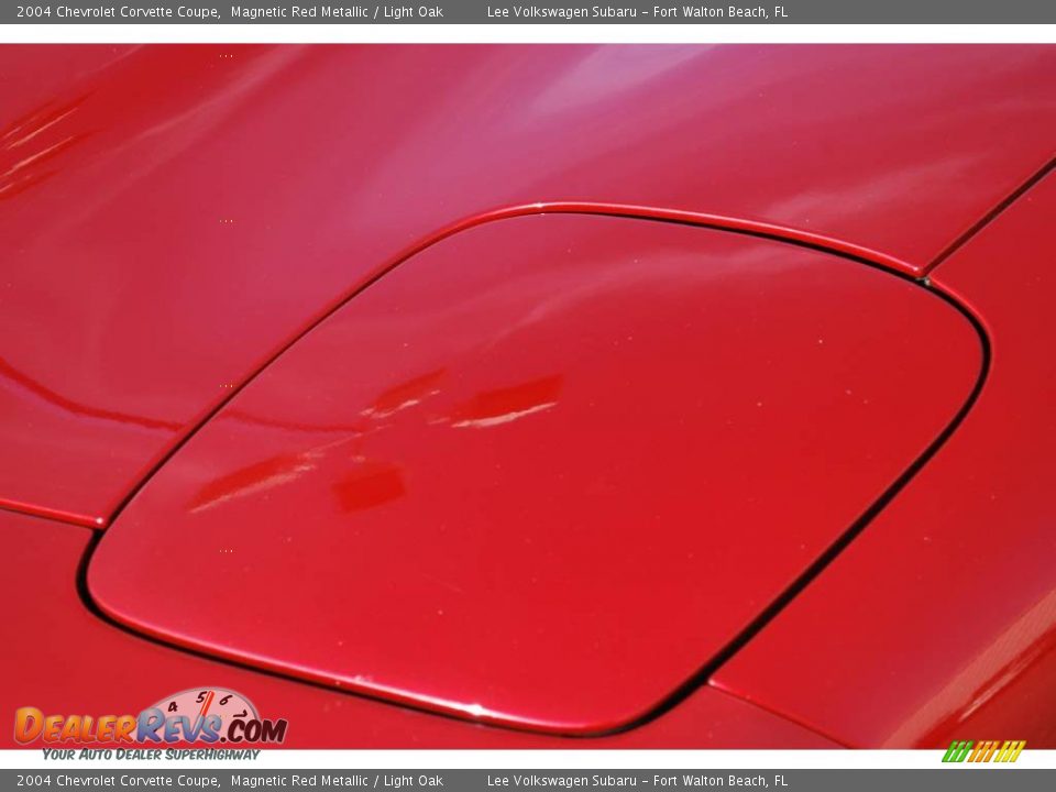 2004 Chevrolet Corvette Coupe Magnetic Red Metallic / Light Oak Photo #10