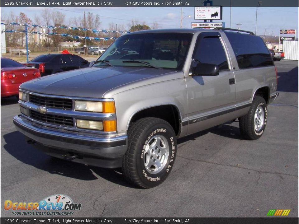 1999 Chevrolet Tahoe LT 4x4 Light Pewter Metallic / Gray Photo #1