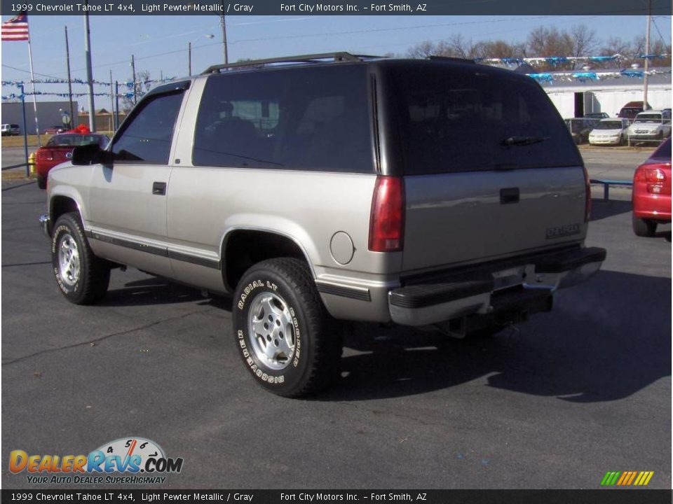 1999 Chevrolet Tahoe LT 4x4 Light Pewter Metallic / Gray Photo #2