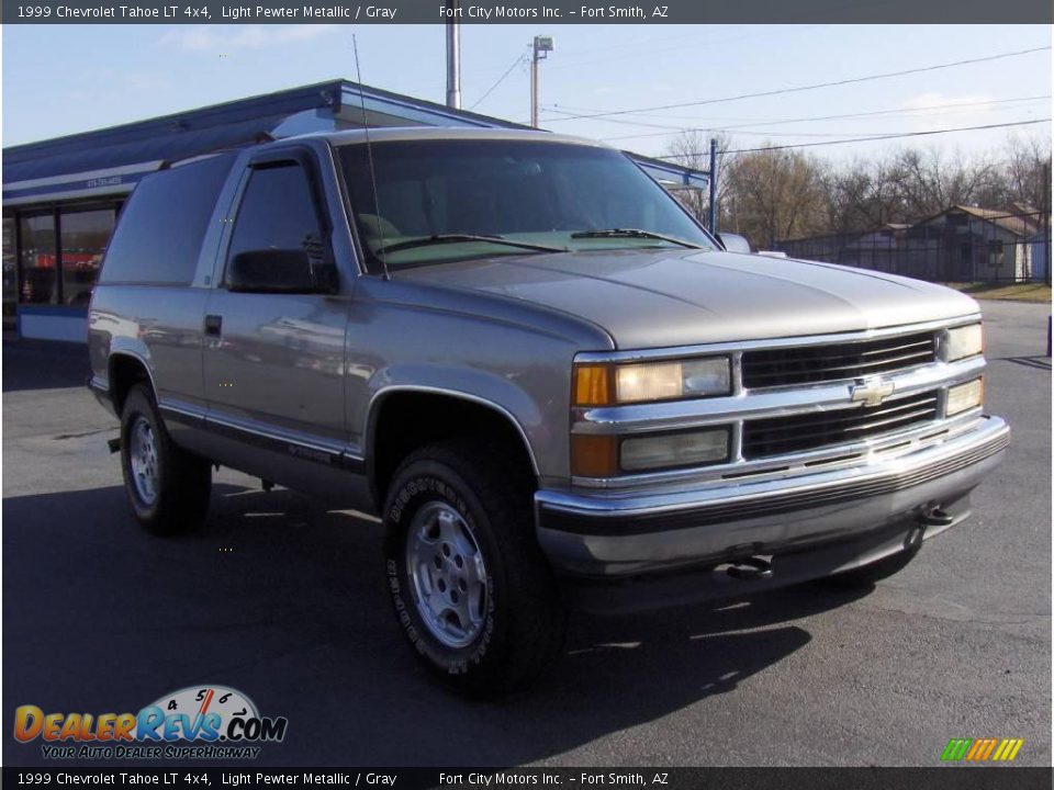 1999 Chevrolet Tahoe LT 4x4 Light Pewter Metallic / Gray Photo #4