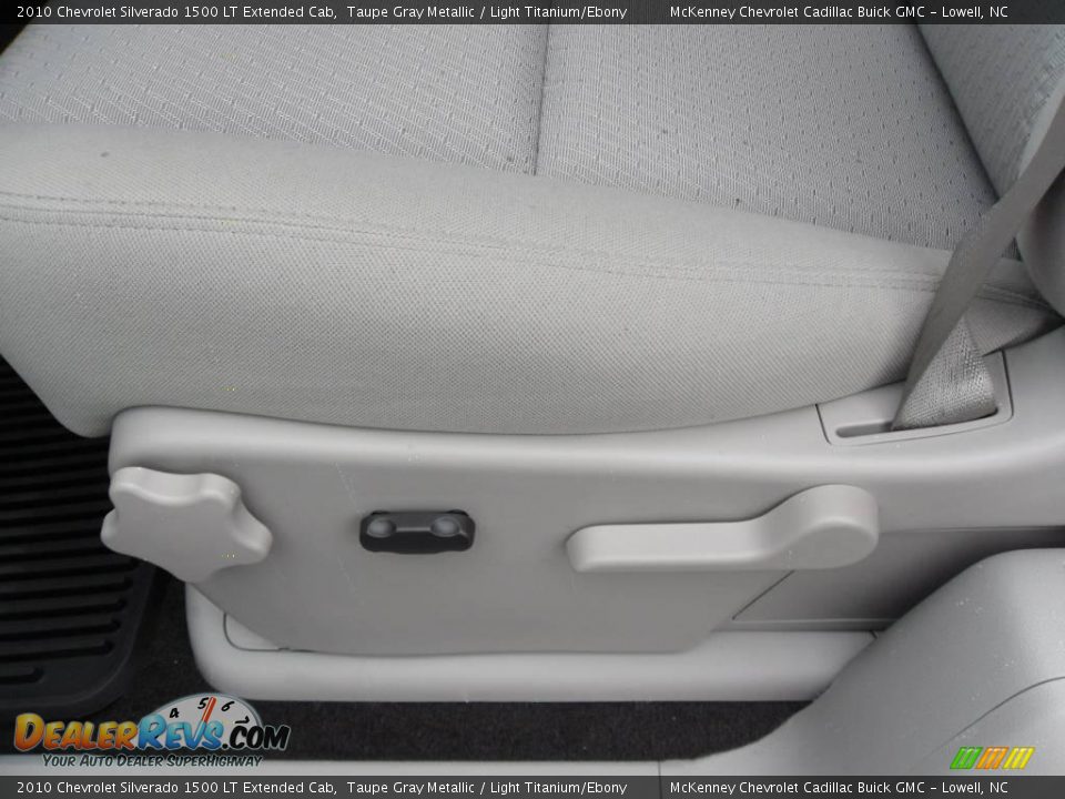 2010 Chevrolet Silverado 1500 LT Extended Cab Taupe Gray Metallic / Light Titanium/Ebony Photo #9