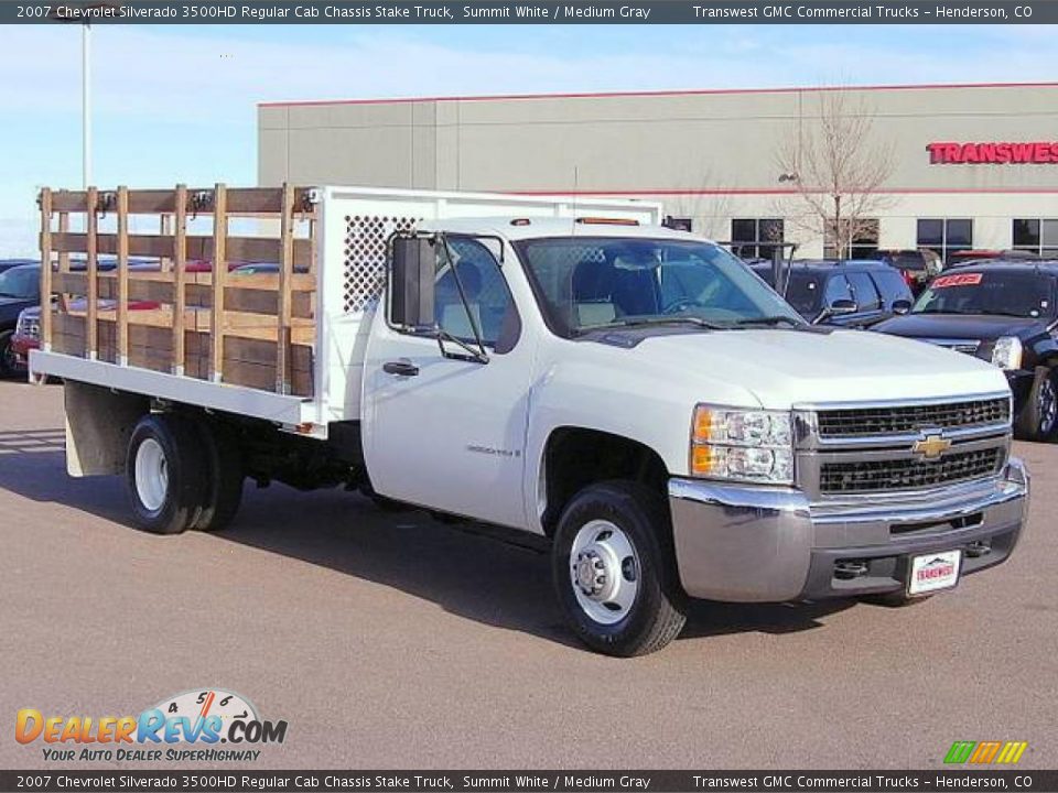 2007 Chevrolet Silverado 3500HD Regular Cab Chassis Stake Truck Summit White / Medium Gray Photo #1