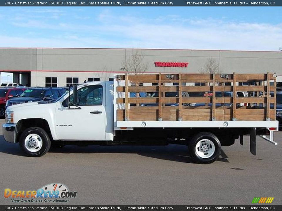 2007 Chevrolet Silverado 3500HD Regular Cab Chassis Stake Truck Summit White / Medium Gray Photo #4