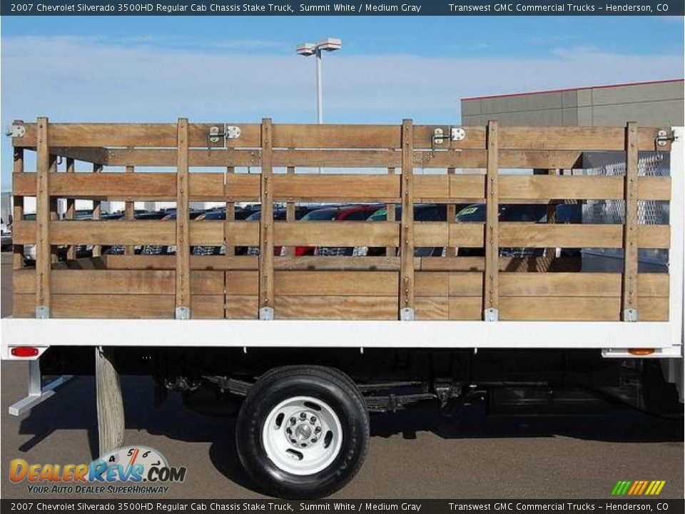 2007 Chevrolet Silverado 3500HD Regular Cab Chassis Stake Truck Summit White / Medium Gray Photo #9