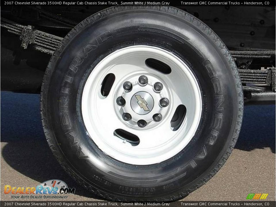 2007 Chevrolet Silverado 3500HD Regular Cab Chassis Stake Truck Summit White / Medium Gray Photo #13