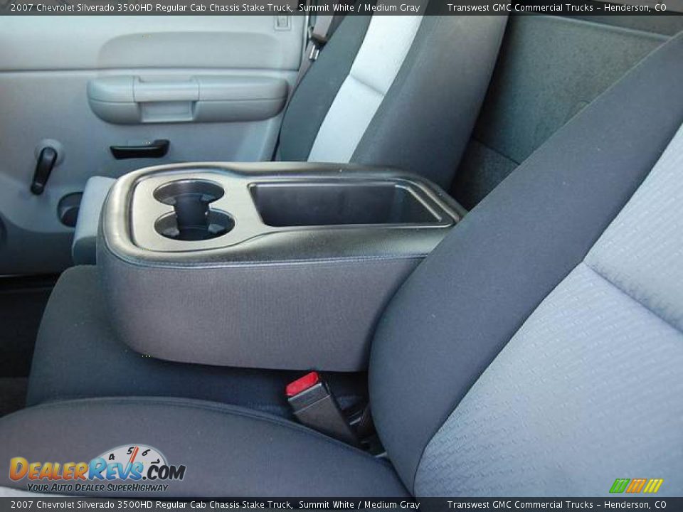 2007 Chevrolet Silverado 3500HD Regular Cab Chassis Stake Truck Summit White / Medium Gray Photo #20
