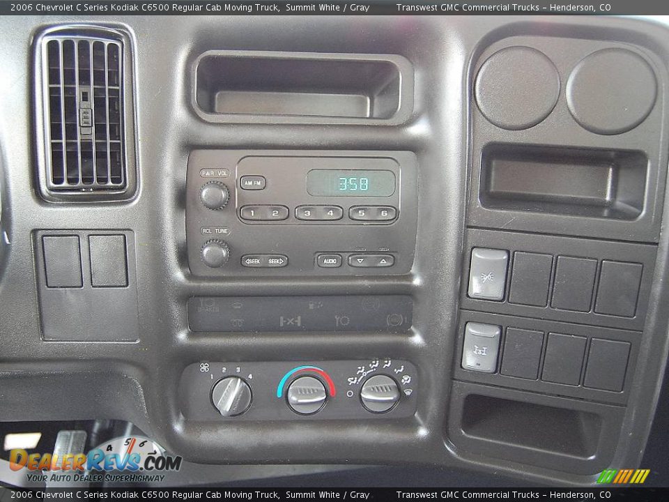 2006 Chevrolet C Series Kodiak C6500 Regular Cab Moving Truck Summit White / Gray Photo #22
