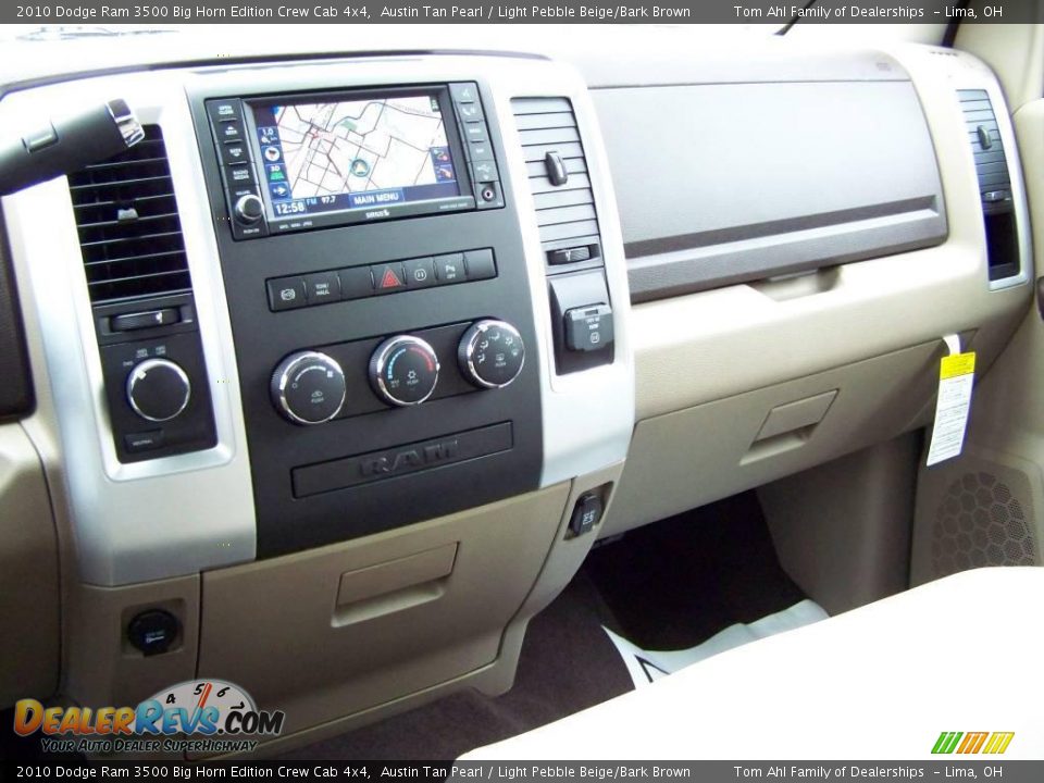 2010 Dodge Ram 3500 Big Horn Edition Crew Cab 4x4 Austin Tan Pearl / Light Pebble Beige/Bark Brown Photo #20