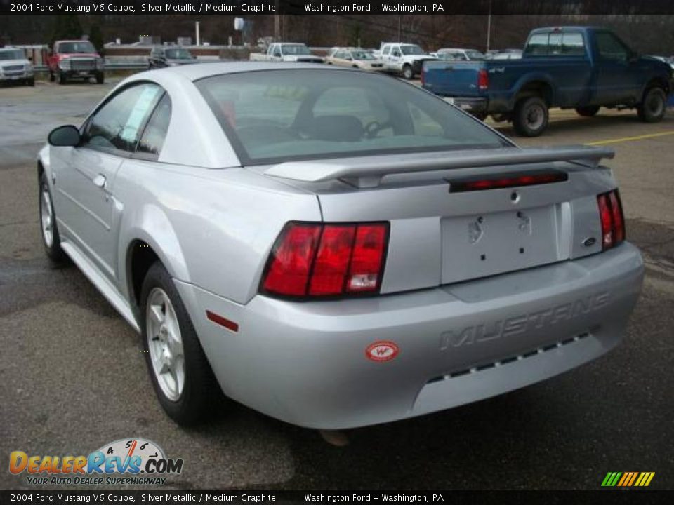 2004 Ford Mustang V6 Coupe Silver Metallic / Medium Graphite Photo #2