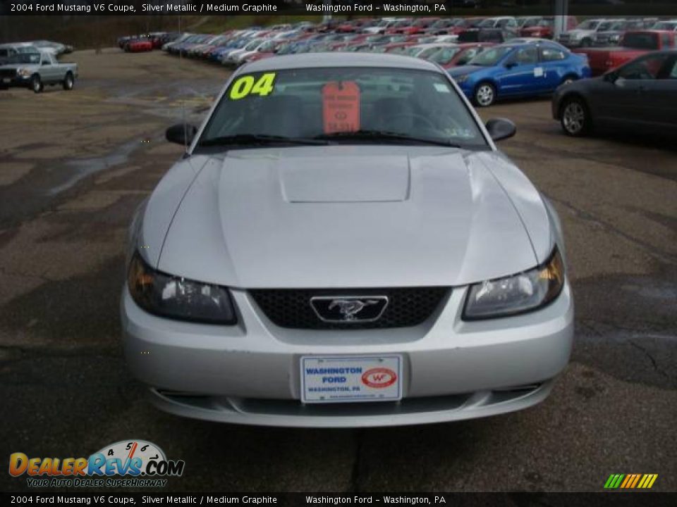 2004 Ford Mustang V6 Coupe Silver Metallic / Medium Graphite Photo #10