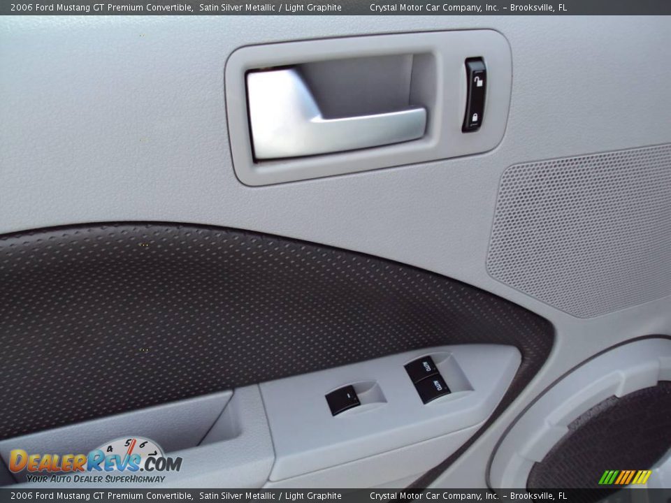 2006 Ford Mustang GT Premium Convertible Satin Silver Metallic / Light Graphite Photo #16