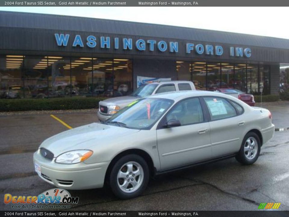 2004 Ford Taurus SES Sedan Gold Ash Metallic / Medium Parchment Photo #1