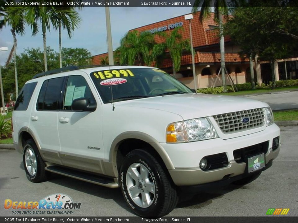 2005 Ford Explorer Eddie Bauer Oxford White / Medium Parchment Photo #1