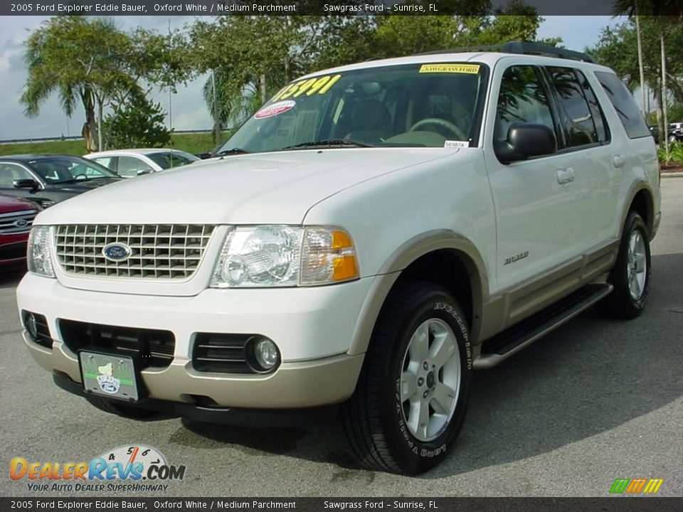 2005 Ford Explorer Eddie Bauer Oxford White / Medium Parchment Photo #8