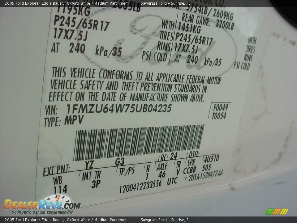2005 Ford Explorer Eddie Bauer Oxford White / Medium Parchment Photo #19