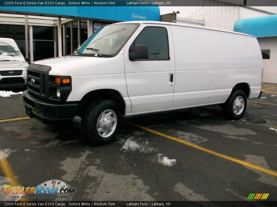 2009 Ford E Series Van E150 Cargo Oxford White / Medium Flint Photo #1