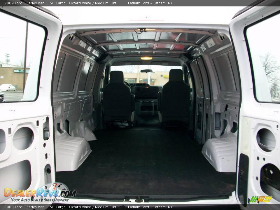 2009 Ford E Series Van E150 Cargo Oxford White / Medium Flint Photo #7