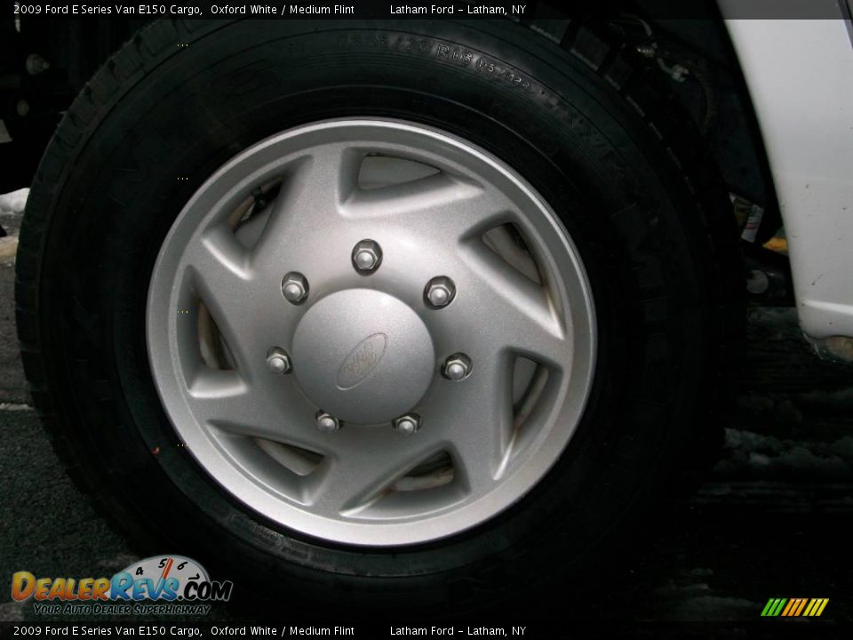 2009 Ford E Series Van E150 Cargo Oxford White / Medium Flint Photo #8
