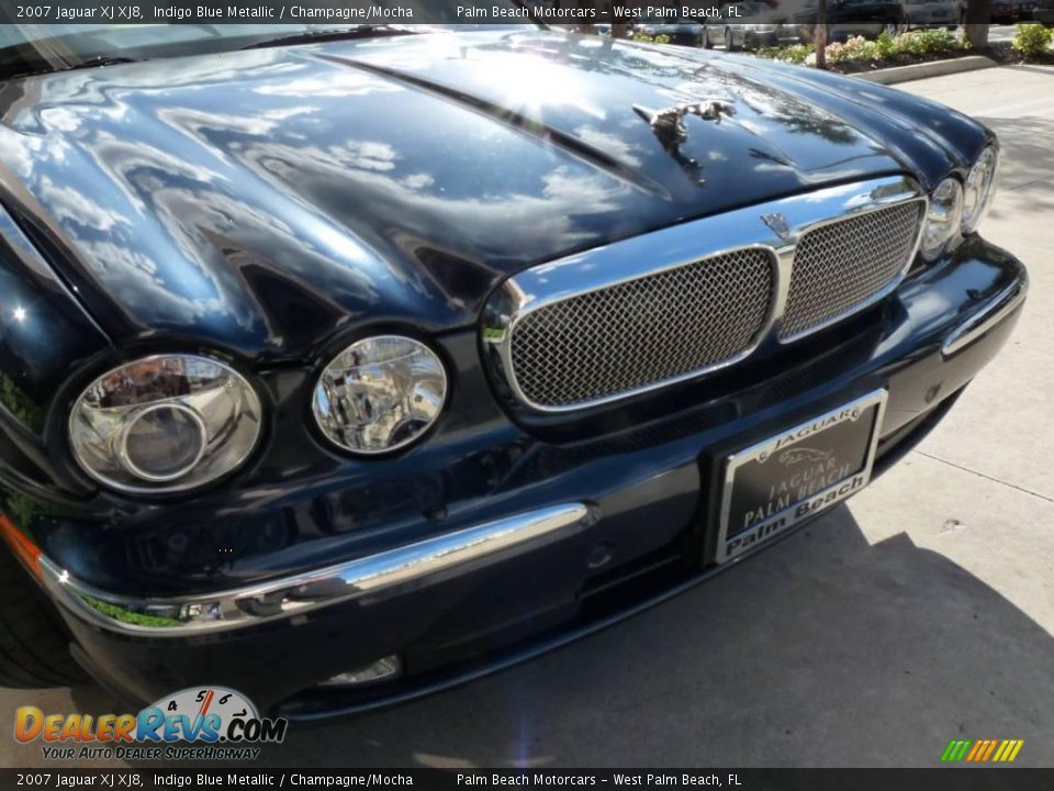 2007 Jaguar XJ XJ8 Indigo Blue Metallic / Champagne/Mocha Photo #11