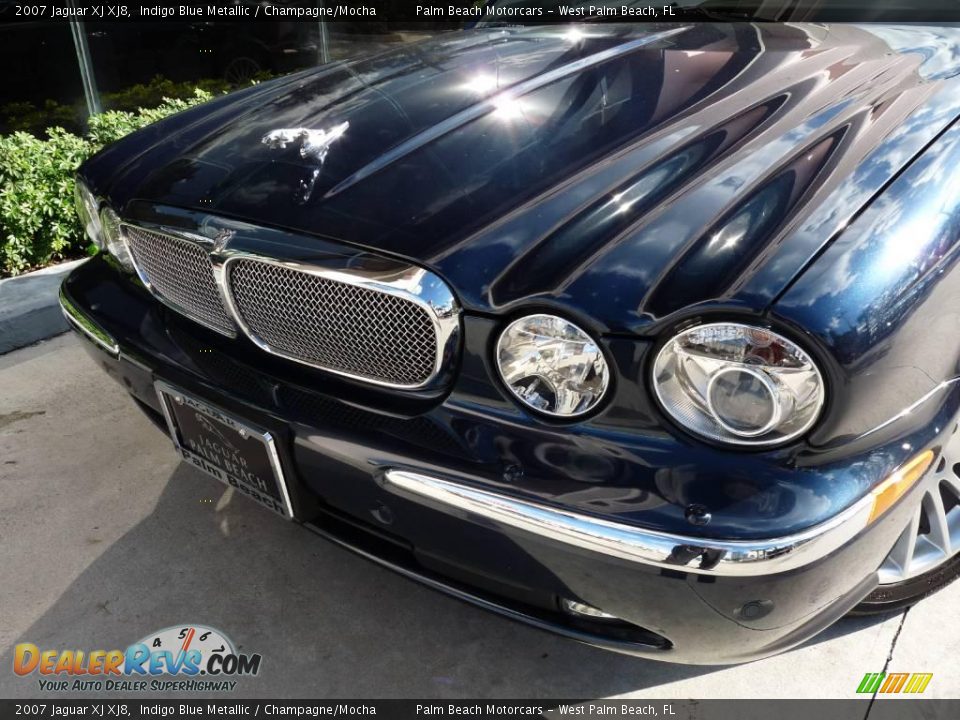 2007 Jaguar XJ XJ8 Indigo Blue Metallic / Champagne/Mocha Photo #12