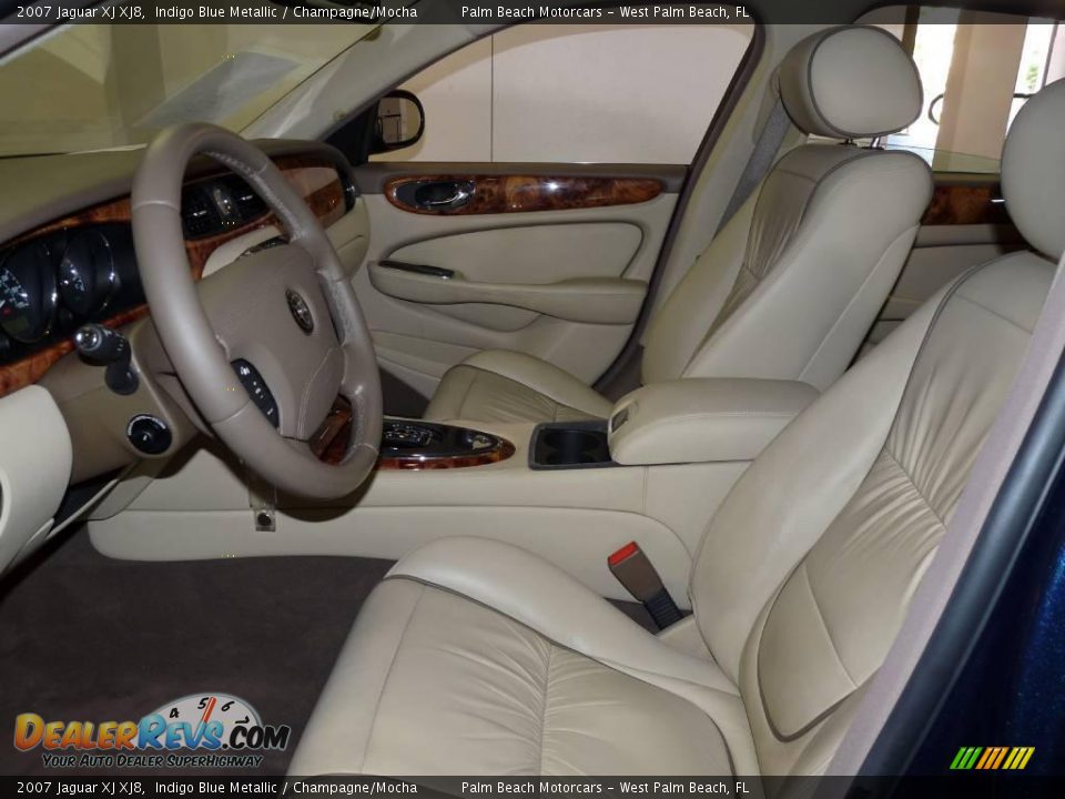 2007 Jaguar XJ XJ8 Indigo Blue Metallic / Champagne/Mocha Photo #19