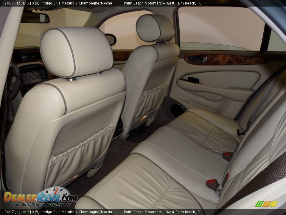 2007 Jaguar XJ XJ8 Indigo Blue Metallic / Champagne/Mocha Photo #22